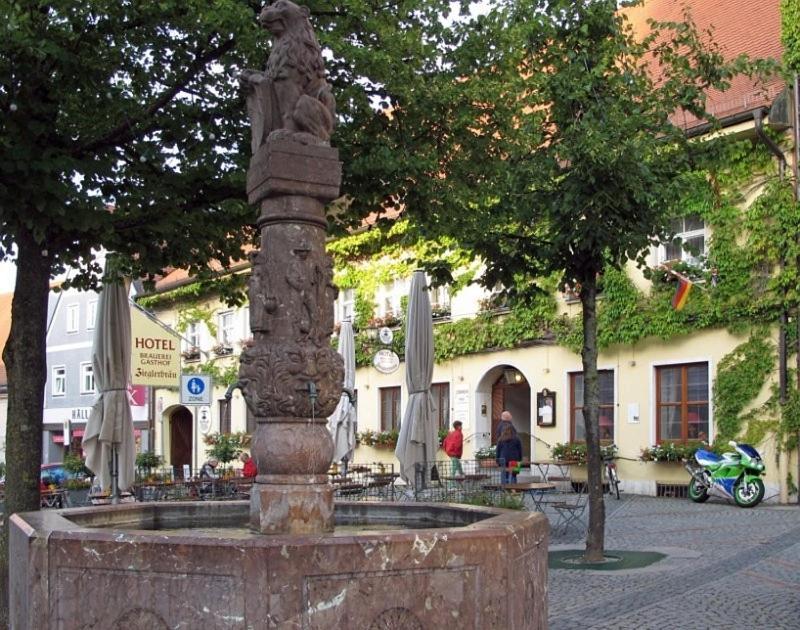 Altstadt-Hotel Zieglerbraeu Νταχάου Εξωτερικό φωτογραφία