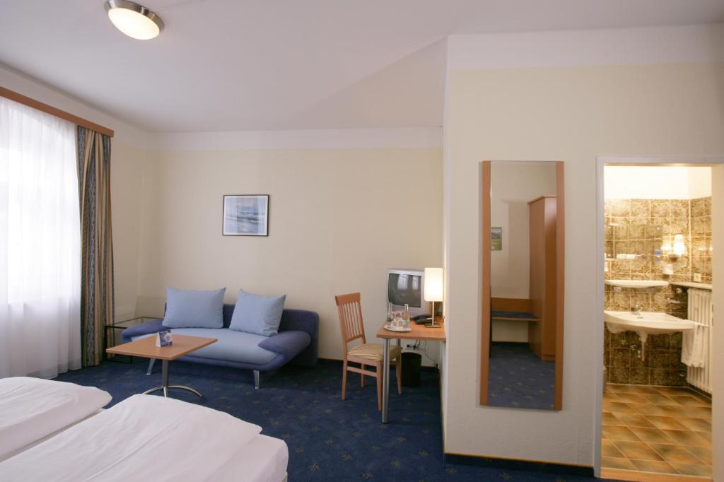 Altstadt-Hotel Zieglerbraeu Νταχάου Δωμάτιο φωτογραφία