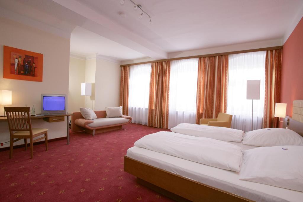 Altstadt-Hotel Zieglerbraeu Νταχάου Δωμάτιο φωτογραφία